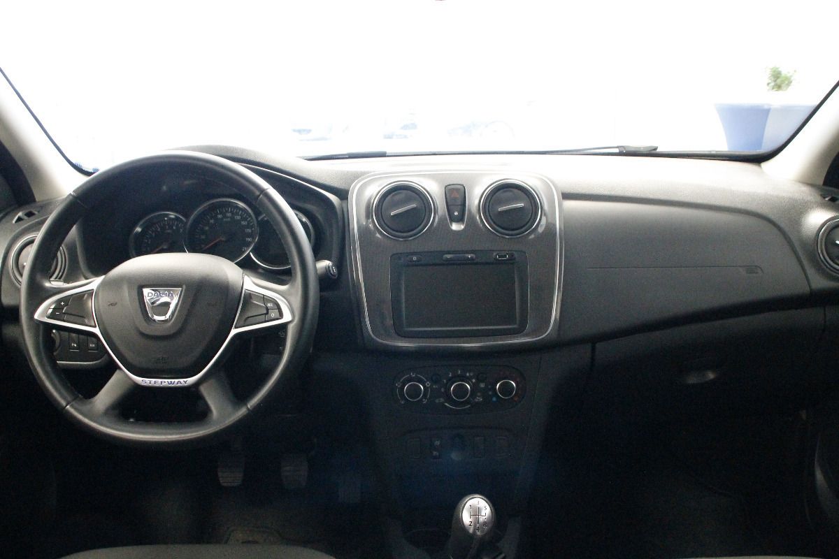 Fahrzeugabbildung Dacia Sandero II Stepway Prestige