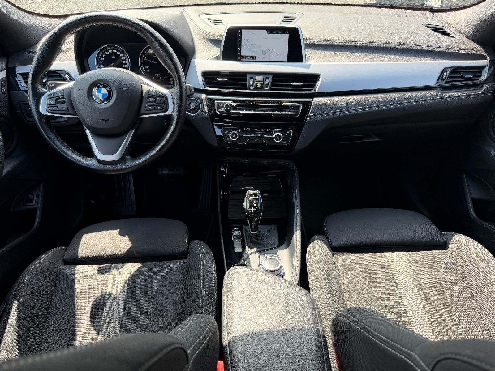 BMW X2 20 d xDrive  AHK/LED/NAVI – Foto 12