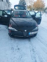 Alfa Romeo 147, 2.0 - gebrauchte Alfa Romeo 147 aus dem Jahr 2006