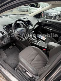 Ford Kuga - 10