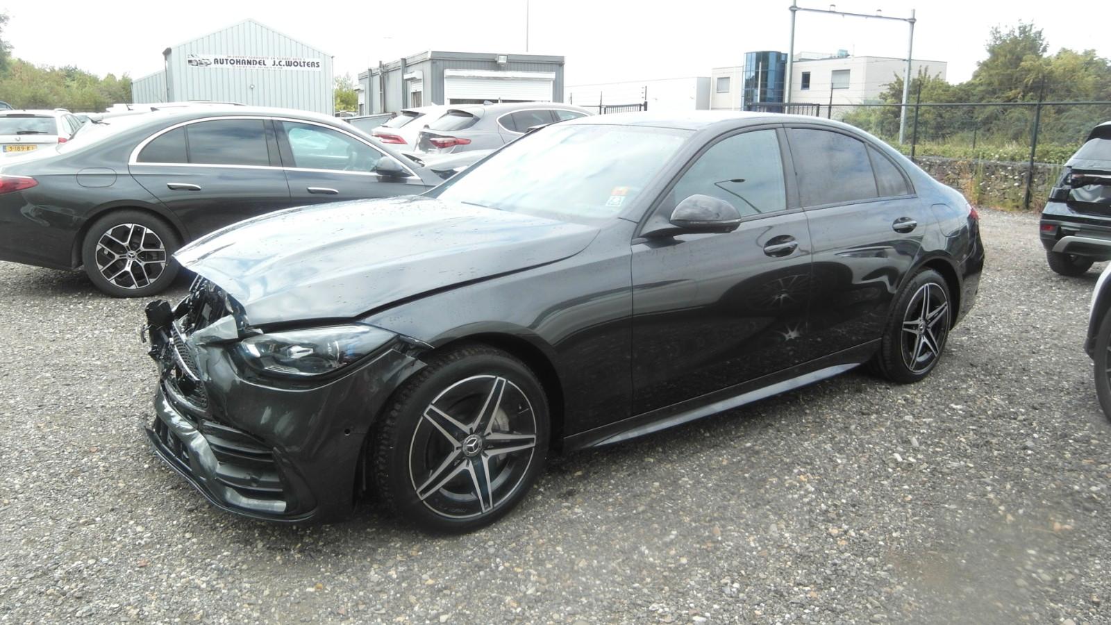 Mercedes-Benz C 300 C Limousine C 300 e AMG Line