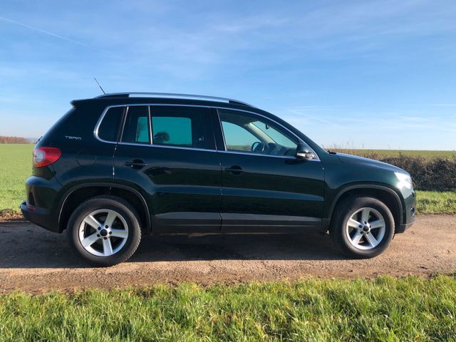 Volkswagen VW Tiguan 2.0 TDI (2011)