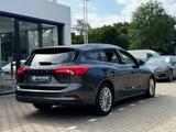 Ford Focus Turnier Titanium/B&O/1.HAND/KAMERA/AUTOMAT - Ford Focus Gebrauchtwagen in Bielefeld