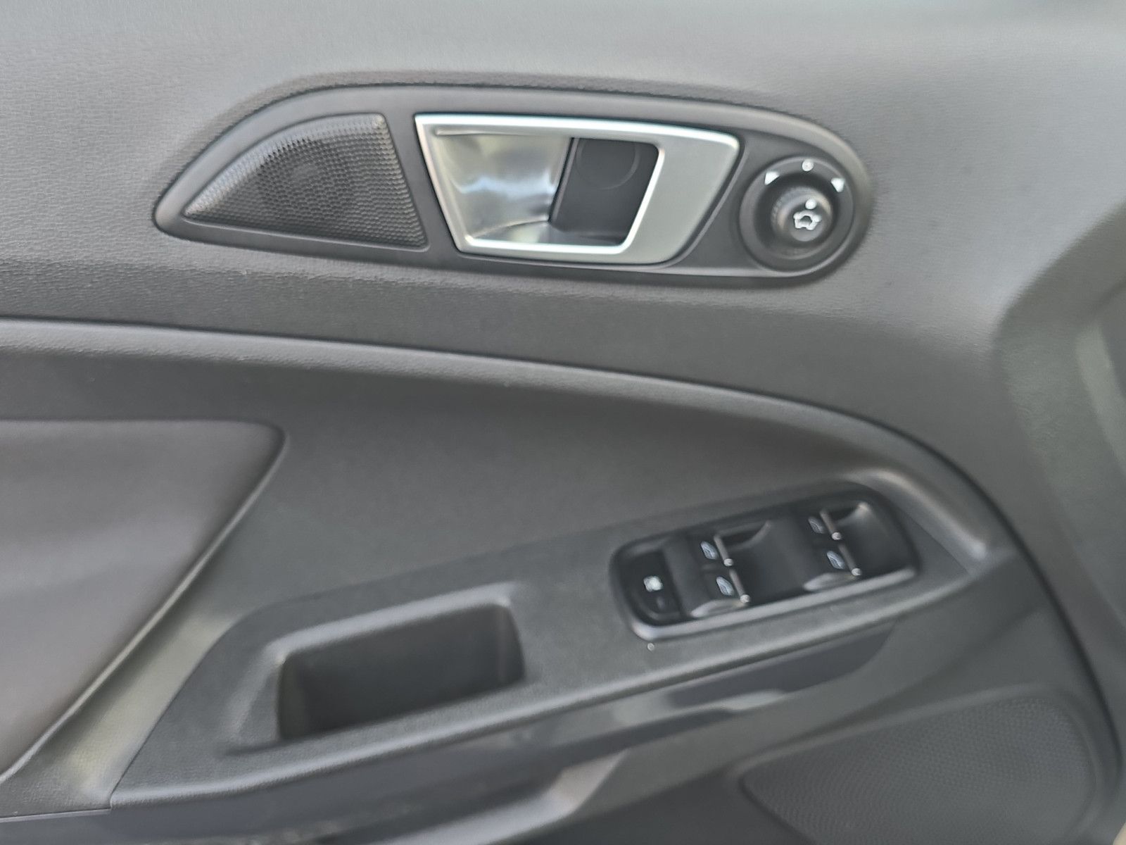 Fahrzeugabbildung Ford EcoSport Trend/KLIMA/RÜCKFAHRKAMERA