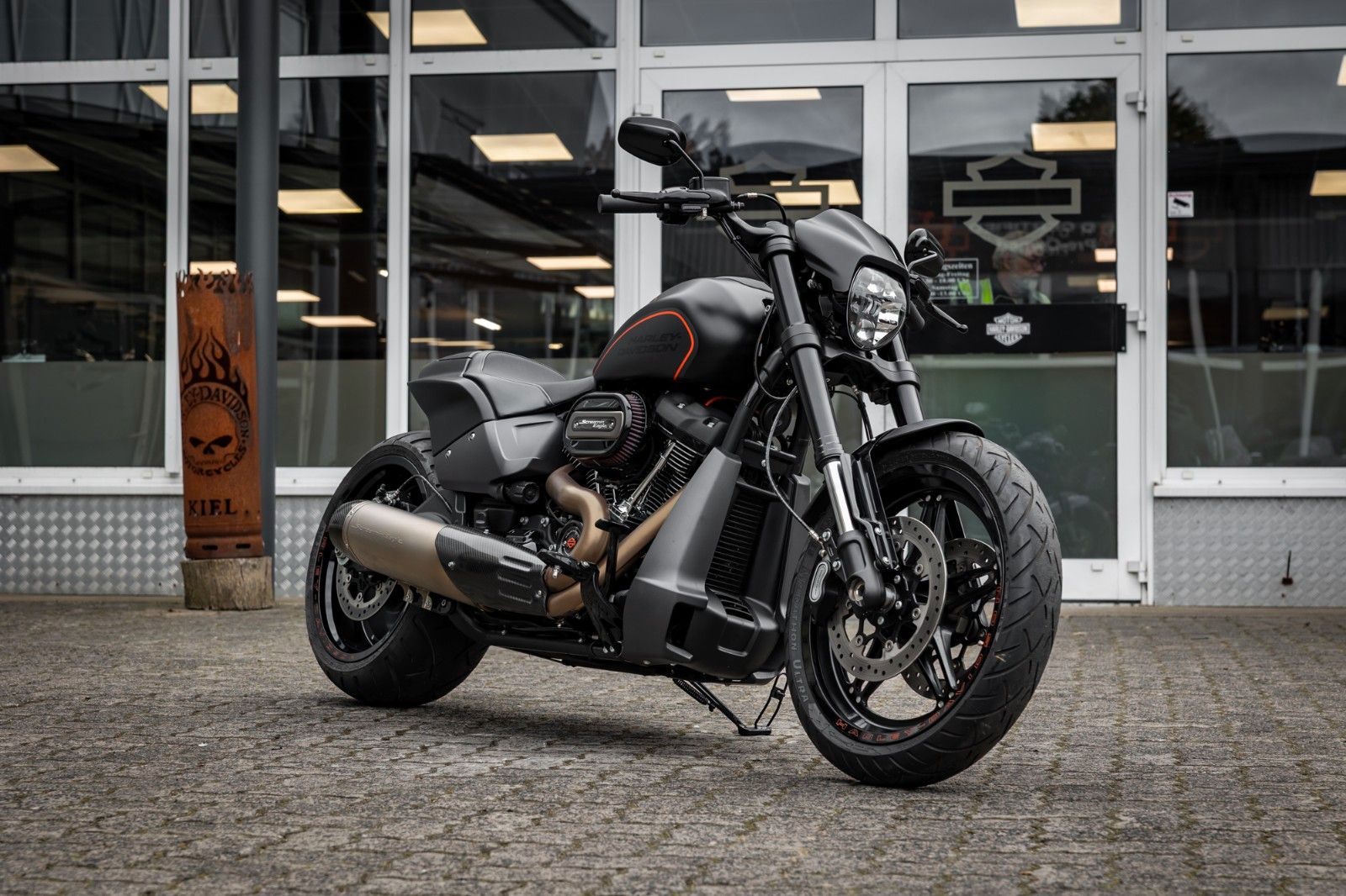 Fahrzeugabbildung Harley-Davidson FXDR 114 CUI - SCREAMIN' EAGLE