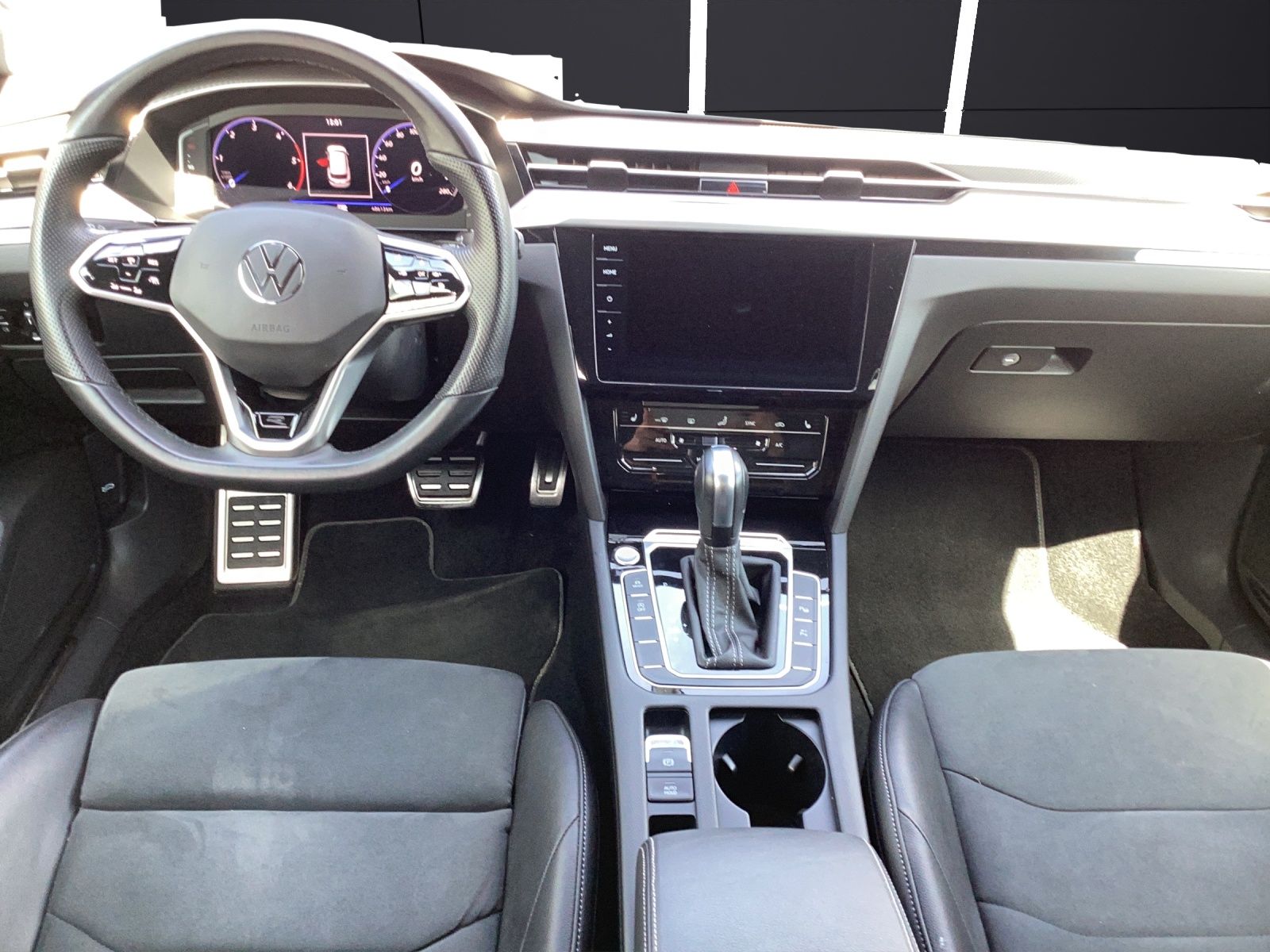 Fahrzeugabbildung Volkswagen Arteon SB TDI R-Line DSG LED AHK Navi AID HUD AC
