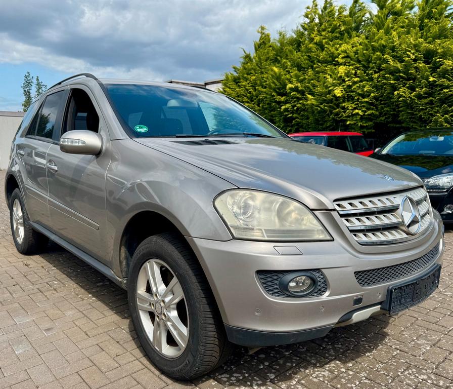 Mercedes-Benz ML 320