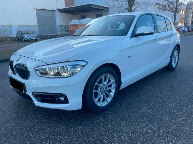 BMW 120 i Sport Line AUTOMATIK LED 1.Hand TÜV NEU