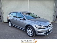 Fahrzeugabbildung Volkswagen Golf VII Variant Alltrack 4M Navi LED SiHz AHK