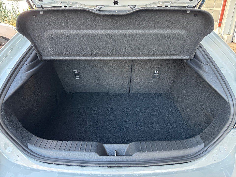Fahrzeugabbildung Mazda 3 2.5i 140PS A/T Exclusive