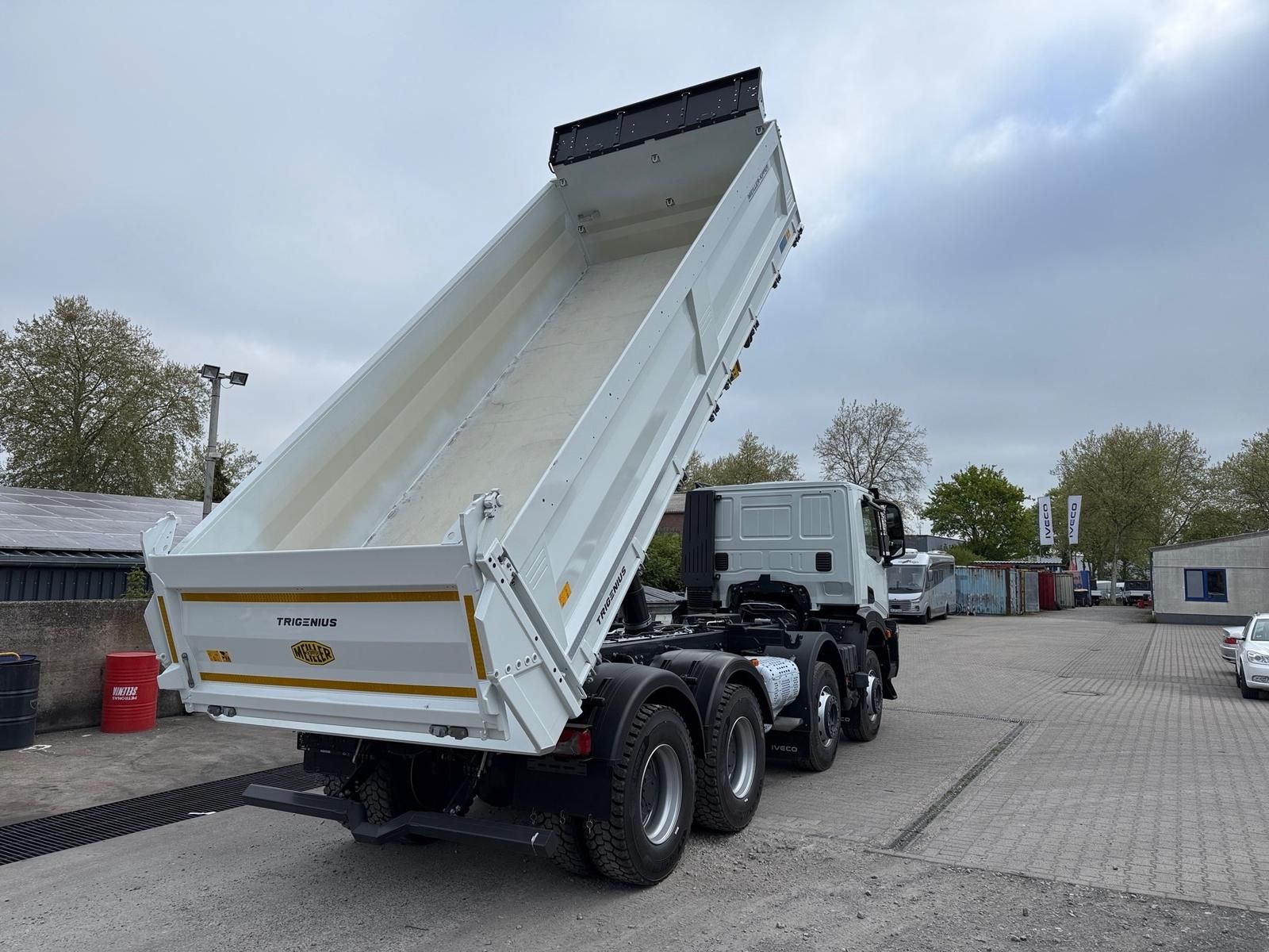 Fahrzeugabbildung Iveco X-Way AD 360X50Z HR OFF Meiller Dreiseitenkipper