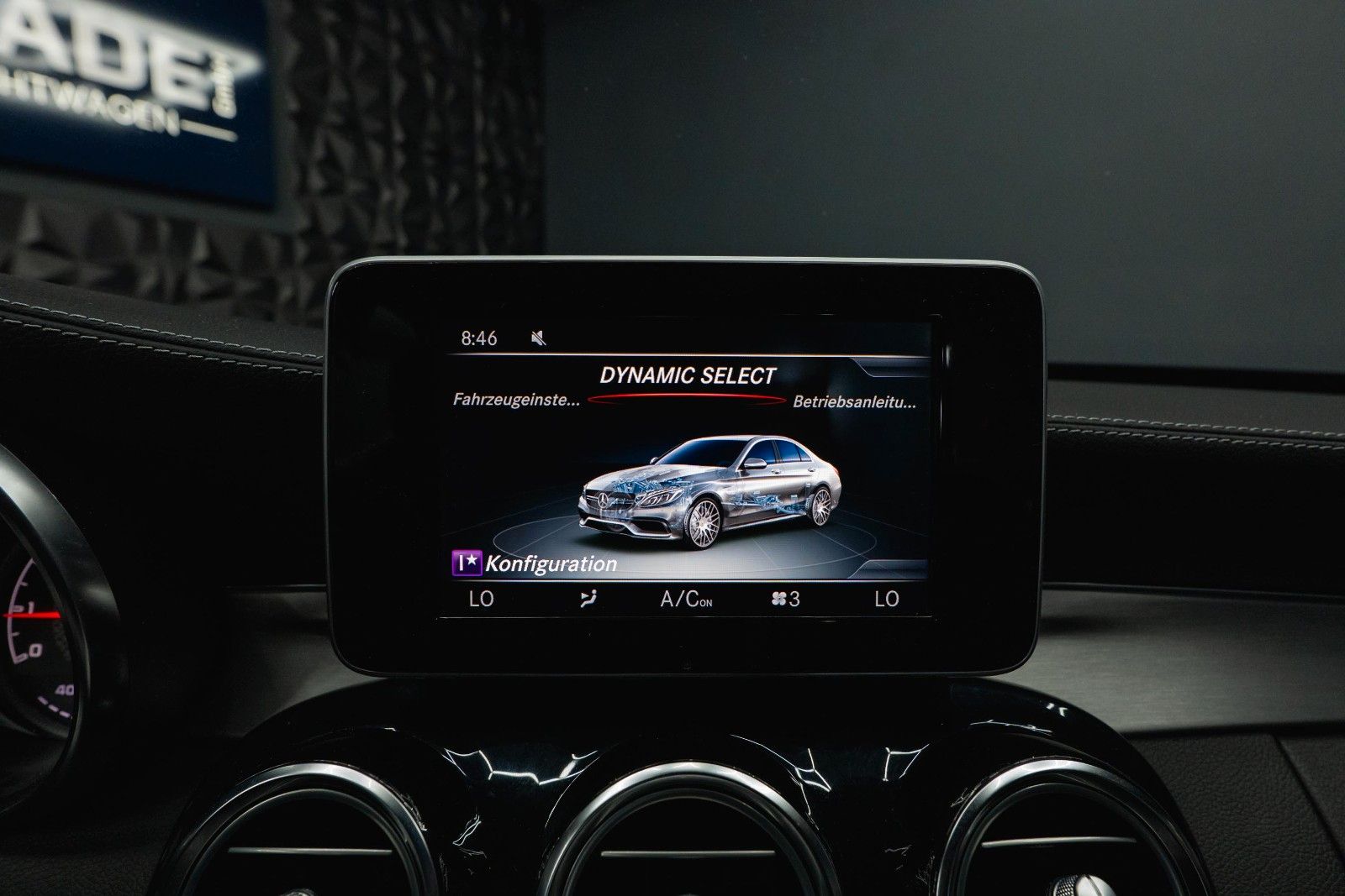 Fahrzeugabbildung Mercedes-Benz C 63 AMG Lim. | BURMESTER | LED | Top Zustand