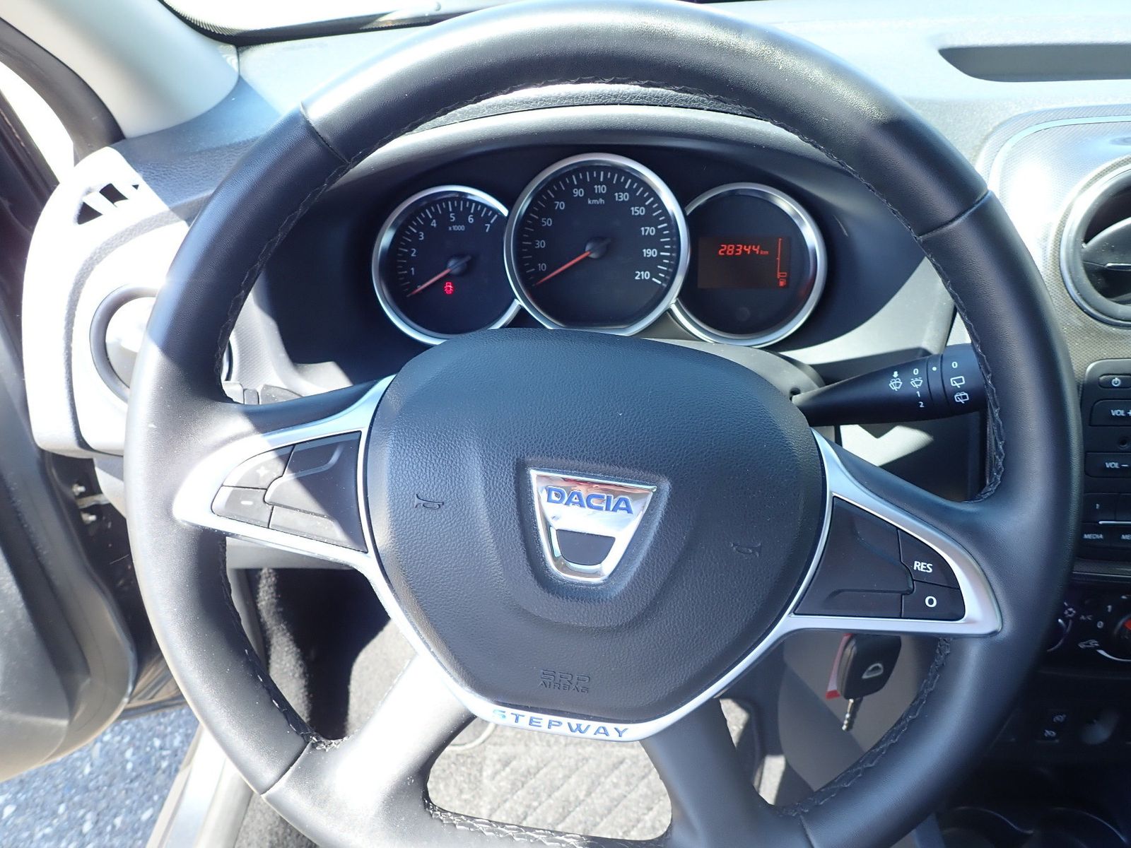 Fahrzeugabbildung Dacia Sandero STEPWAY TCe 90 PRESTIGE