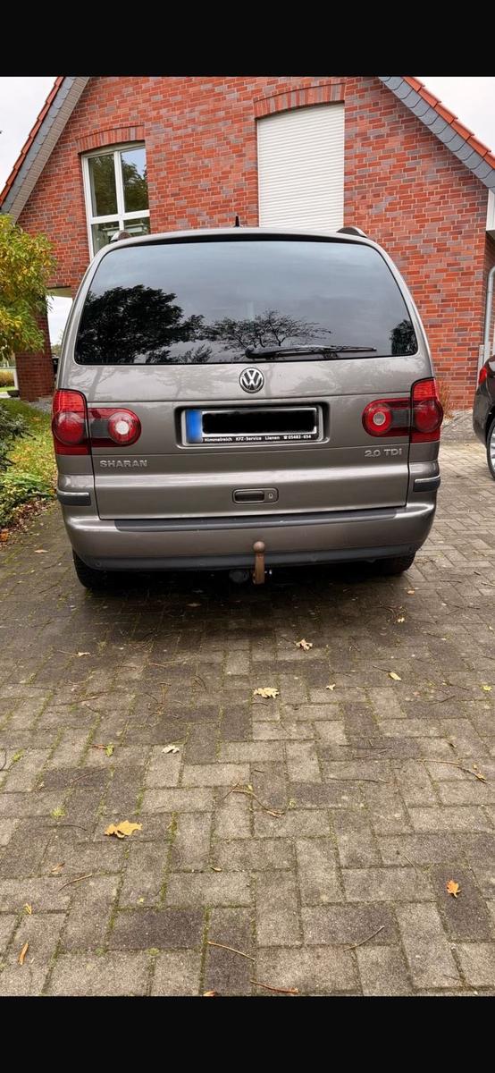 Volkswagen Sharan 2009 — photo 8