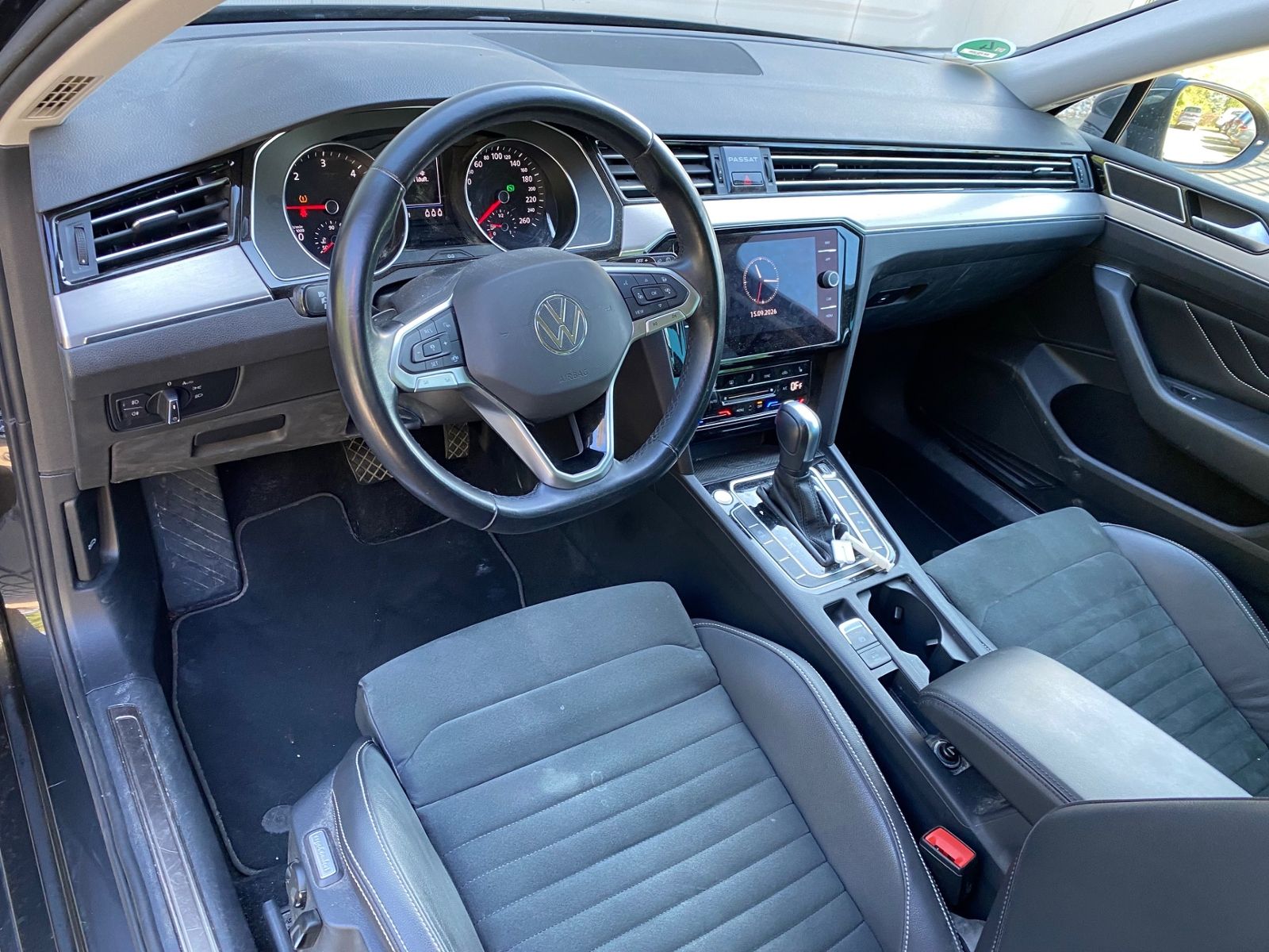 Volkswagen Passat Variant 2.0 TDI DSG Elegance AHK MATRIX E foto 4