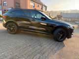 Jaguar F-Pace 20d AWD Portfolio Automatik  - Jaguar F-Pace in Essen