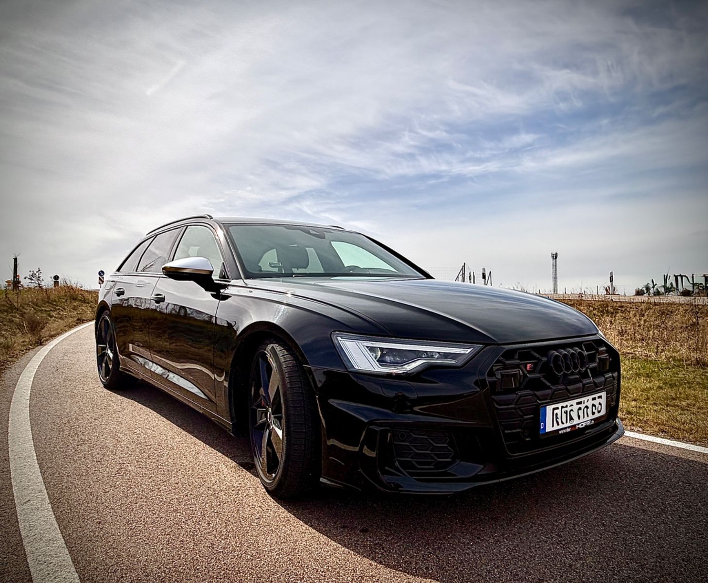 AUDI S6 Avant *Luft*HuD*Massage*Stand*21 Zoll*Black