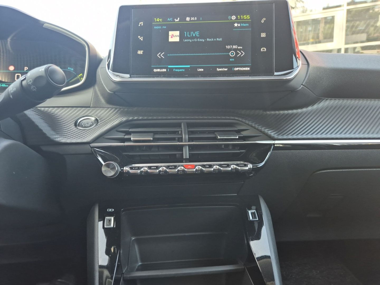 Fahrzeugabbildung Peugeot 208 e- Active Pack Elektro 136 CarPlay Klima