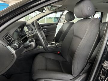 Fahrzeugabbildung BMW 525d AHK H/K Kamera Navi Sitzheizung M Sport