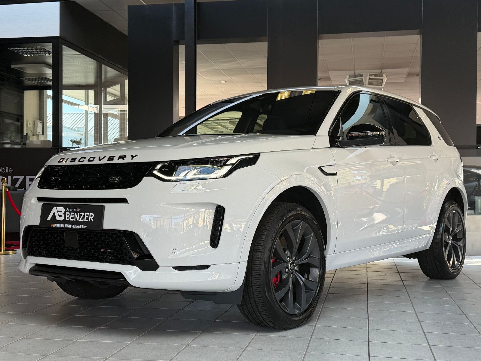 Fahrzeugabbildung Land Rover Discovery Sport R-Dynamic /MERIDIAN/CARPLAY/KAM