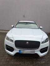 Jaguar f-Pace AWD R-Sport - Jaguar F-Pace in Stuttgart