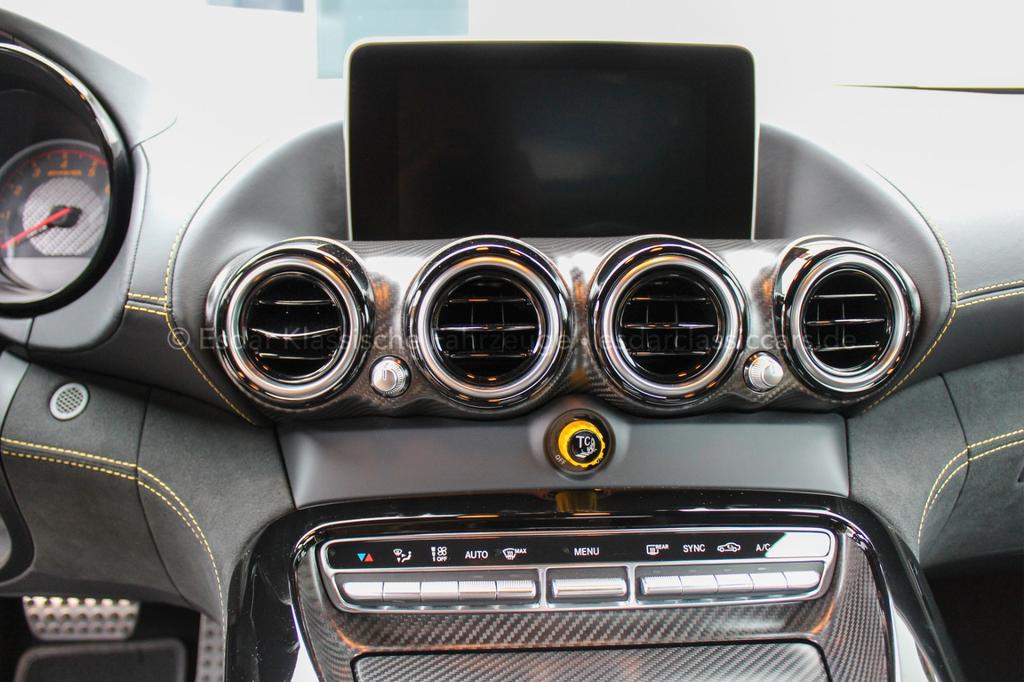 Mercedes-Benz AMG GT R