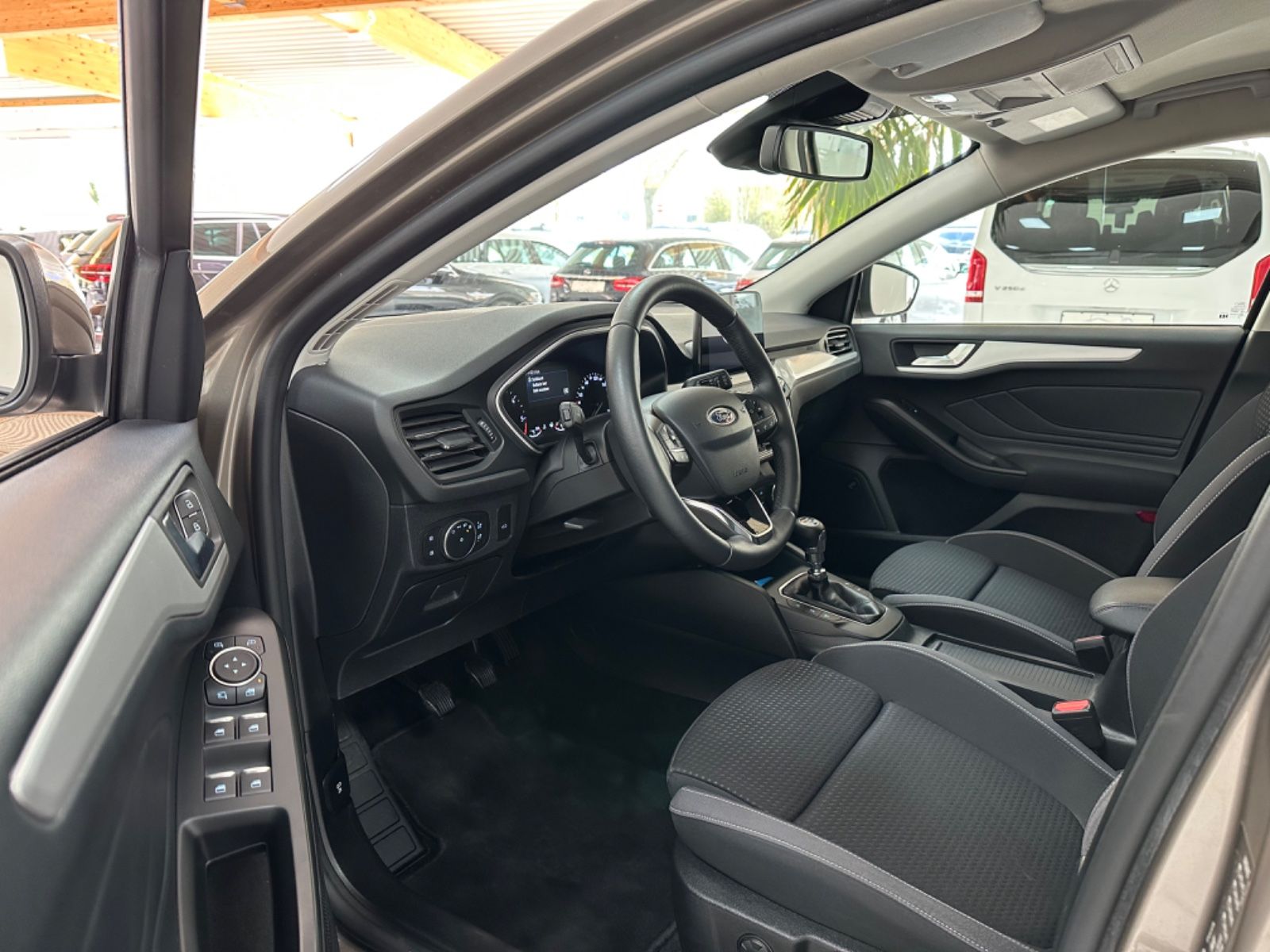 Fahrzeugabbildung Ford Focus Turnier Cool & Connect