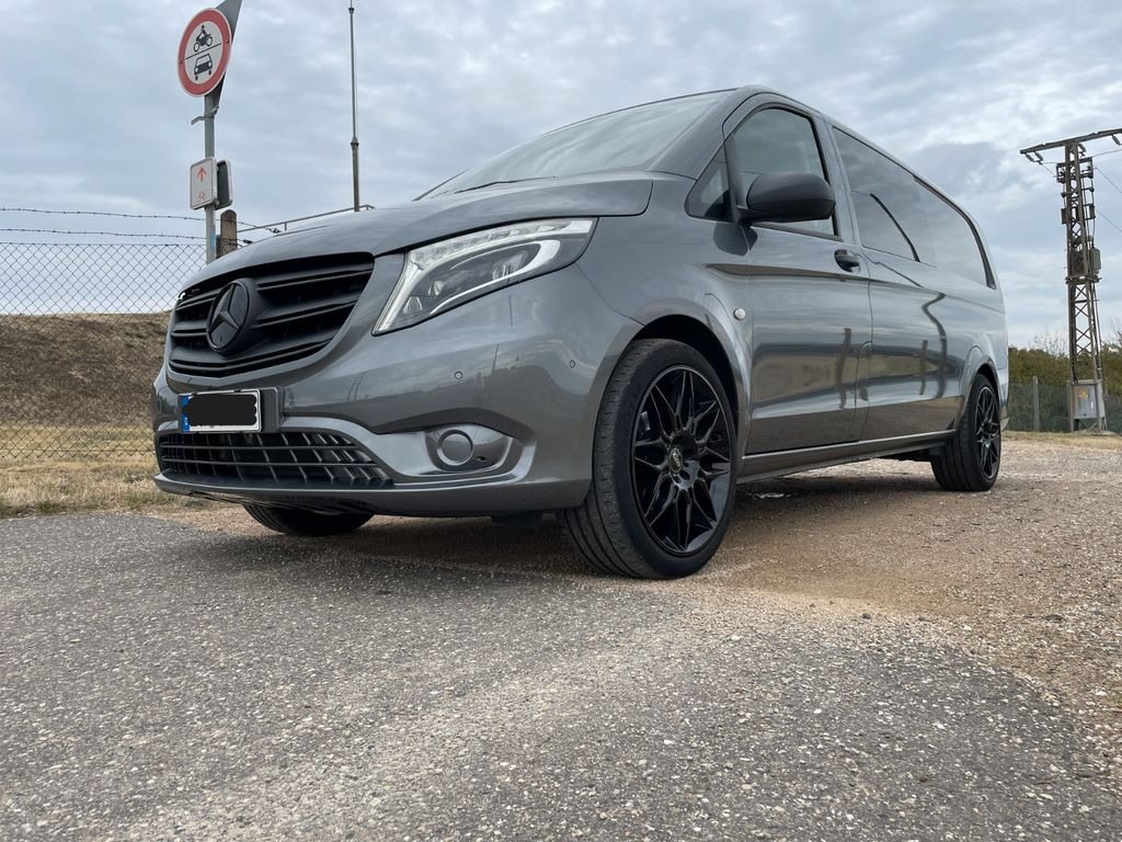 Image of Mercedes-Benz Vito