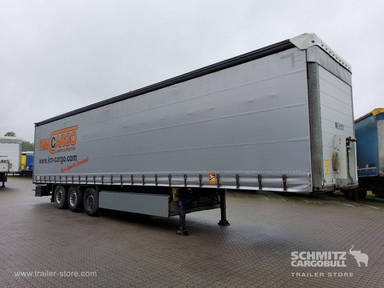 Schmitz Cargobull Curtainsider Standard Getränke