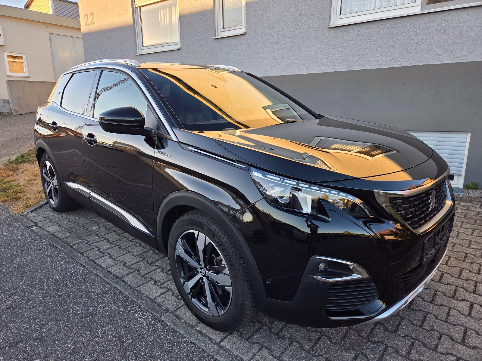Peugeot 3008 Hybrid4 300 GT e-EAT8 4WD