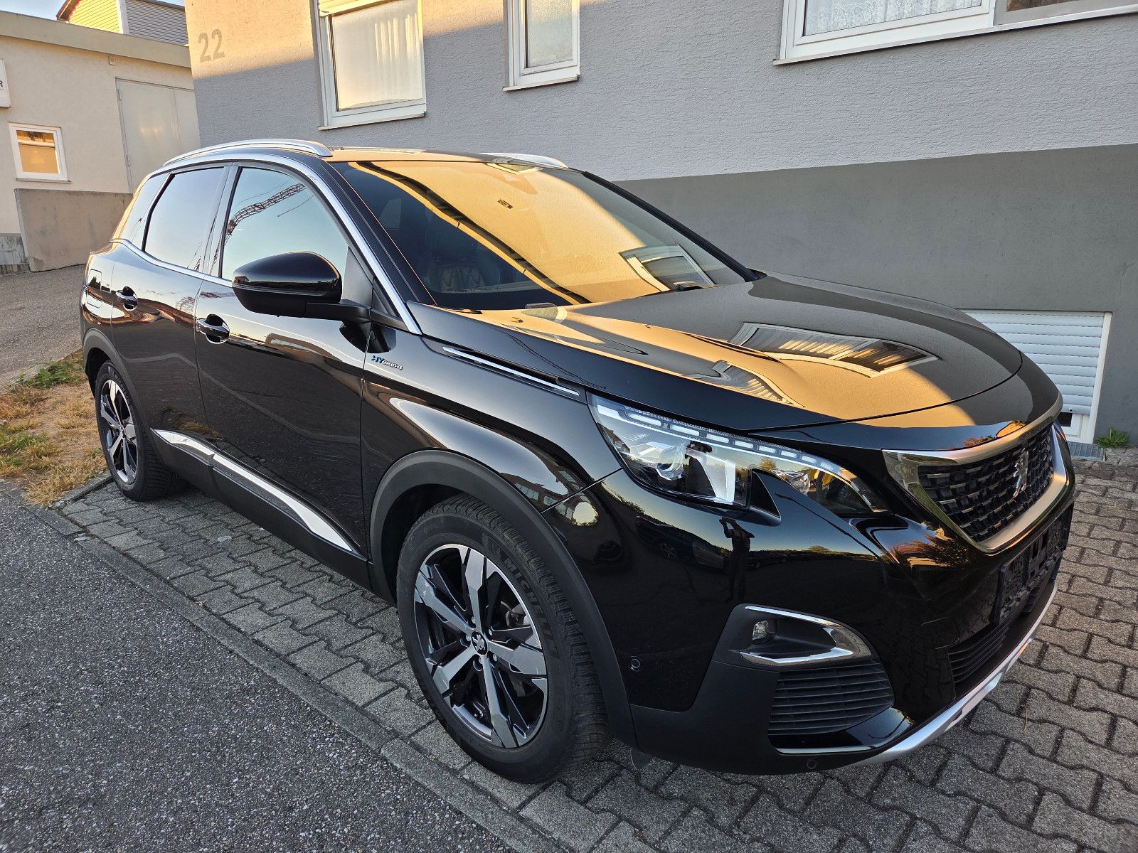 Peugeot 3008 Hybrid4 300 GT e-EAT8 4WD