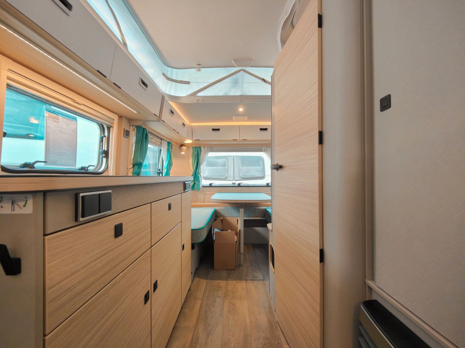 Fahrzeugabbildung HYMER / ERIBA / HYMERCAR Touring 560 Urban - SUMMER-SALE -