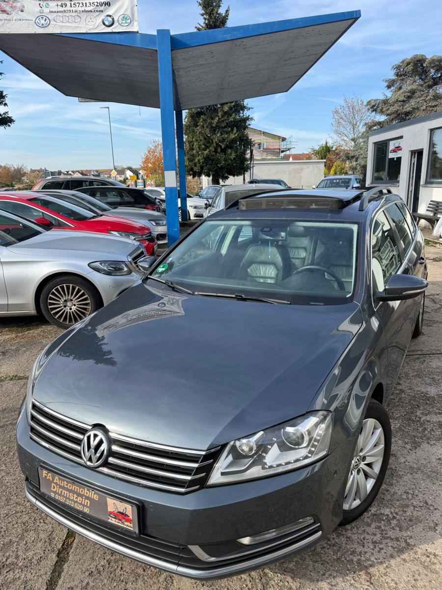 Volkswagen Passat 2014 — rear view