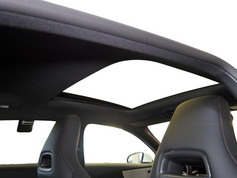 Mercedes-Benz A 250 e , AMG 360 DISTR KAMERA PANO SPUR STANDH