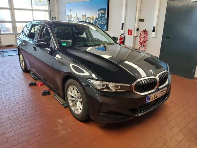 BMW 320d Touring Aut. ACC/HUD/LED/PDC/SHZ/NAVI