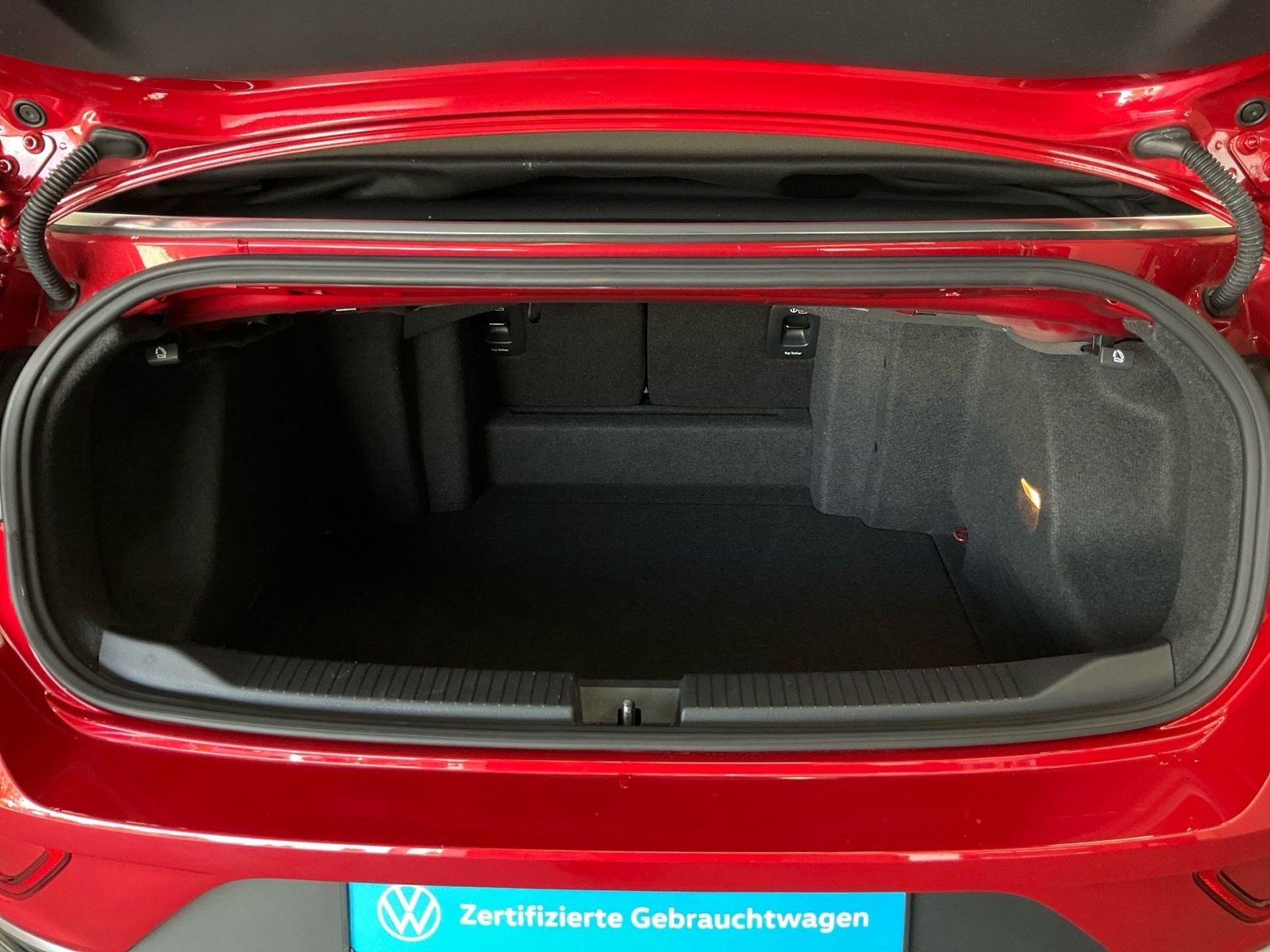 Volkswagen T-Roc - Bild 8