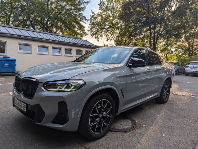 BMW X4 xDrive20i AT -