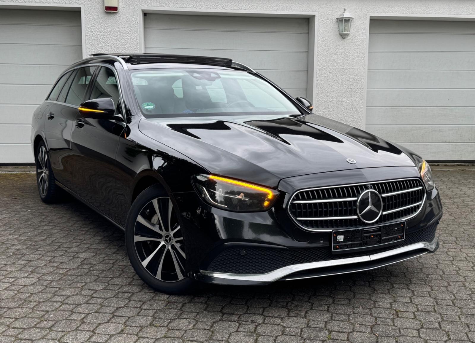 Mercedes-Benz E 400d T 4Mat NEU.MOD.*PANO*STHZ*DISTR+*360°*LED