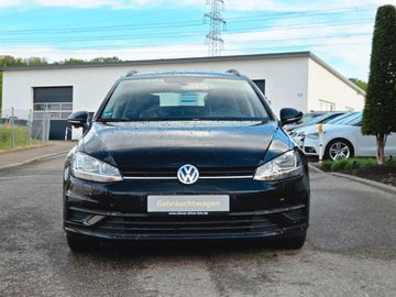 Volkswagen Golf - 2