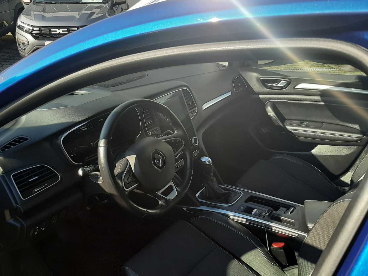 Fahrzeugabbildung Renault Megane Intens TCe 140