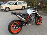 KTM 890 Duke R viel Zubehör - KTM 890 DUKE