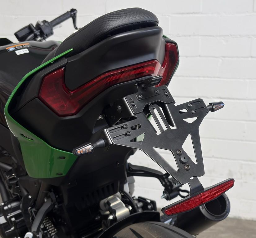 Kawasaki Z900 Edition edler Umbau: LeoVince, Bagster...