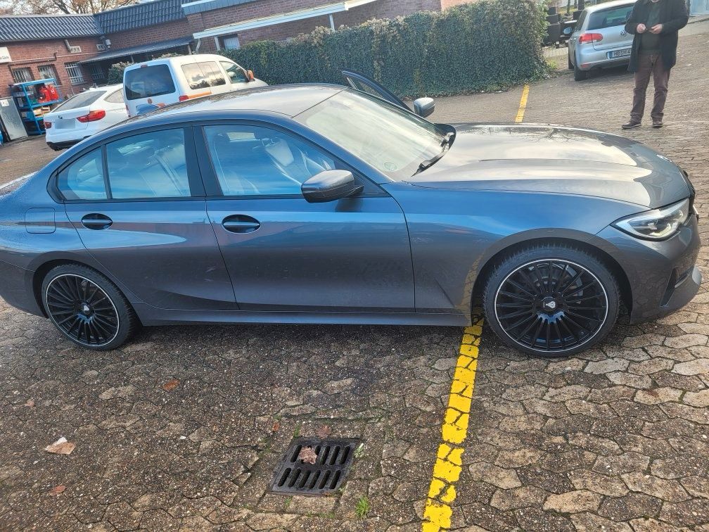 Image of BMW 318