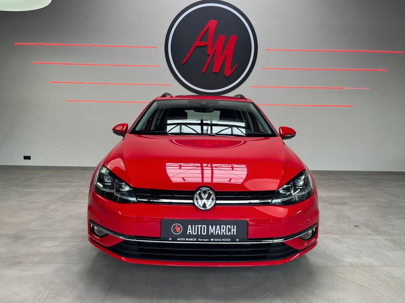 Fahrzeugabbildung Volkswagen Golf VII Variant 2.0 TDI Highline*Pano*RFK*AHK*L