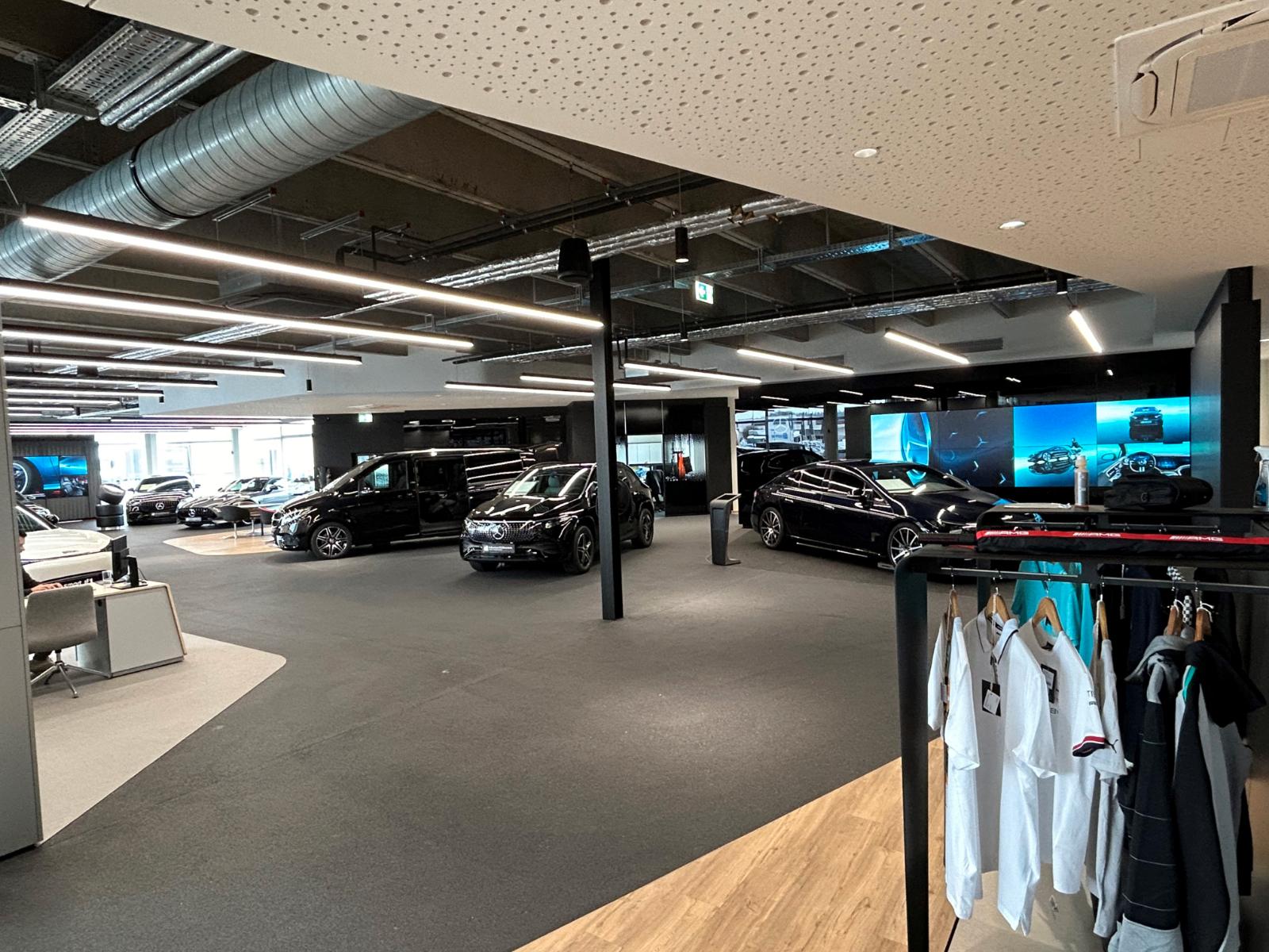 showroom-image-main