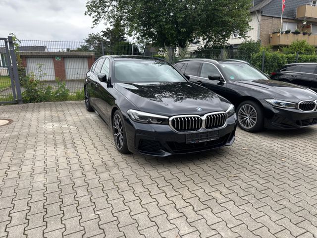 BMW 530i xDrive A - Head-UP-Display, M-Paket