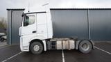 Mercedes-Benz Actros 1942 tractor unit with broken engine - Mercedes-Benz Trac