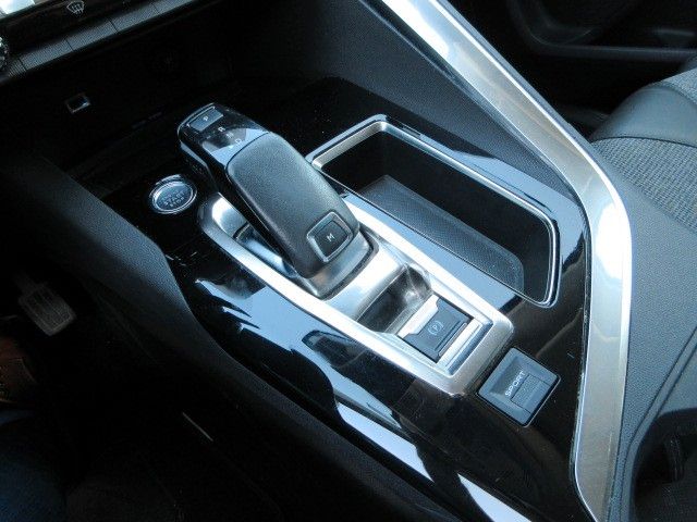 Fahrzeugabbildung Peugeot 5008 Allure Business 1.5D LED/NAVI/PDC/360°/DAB