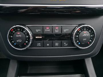 2016 Mercedes-BENZ GLS — миниатюра 34