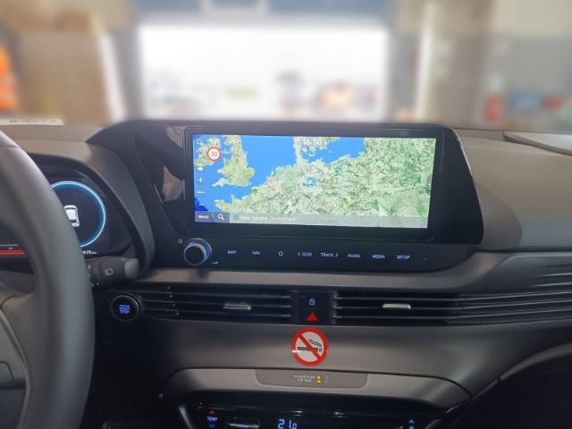 Fahrzeugabbildung Hyundai i20 FL (MY25) 1.0 T-GDI (100 PS) 7-DCT Prime Nav